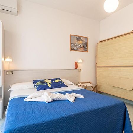Hotel Tre Rose Riccione Exteriör bild