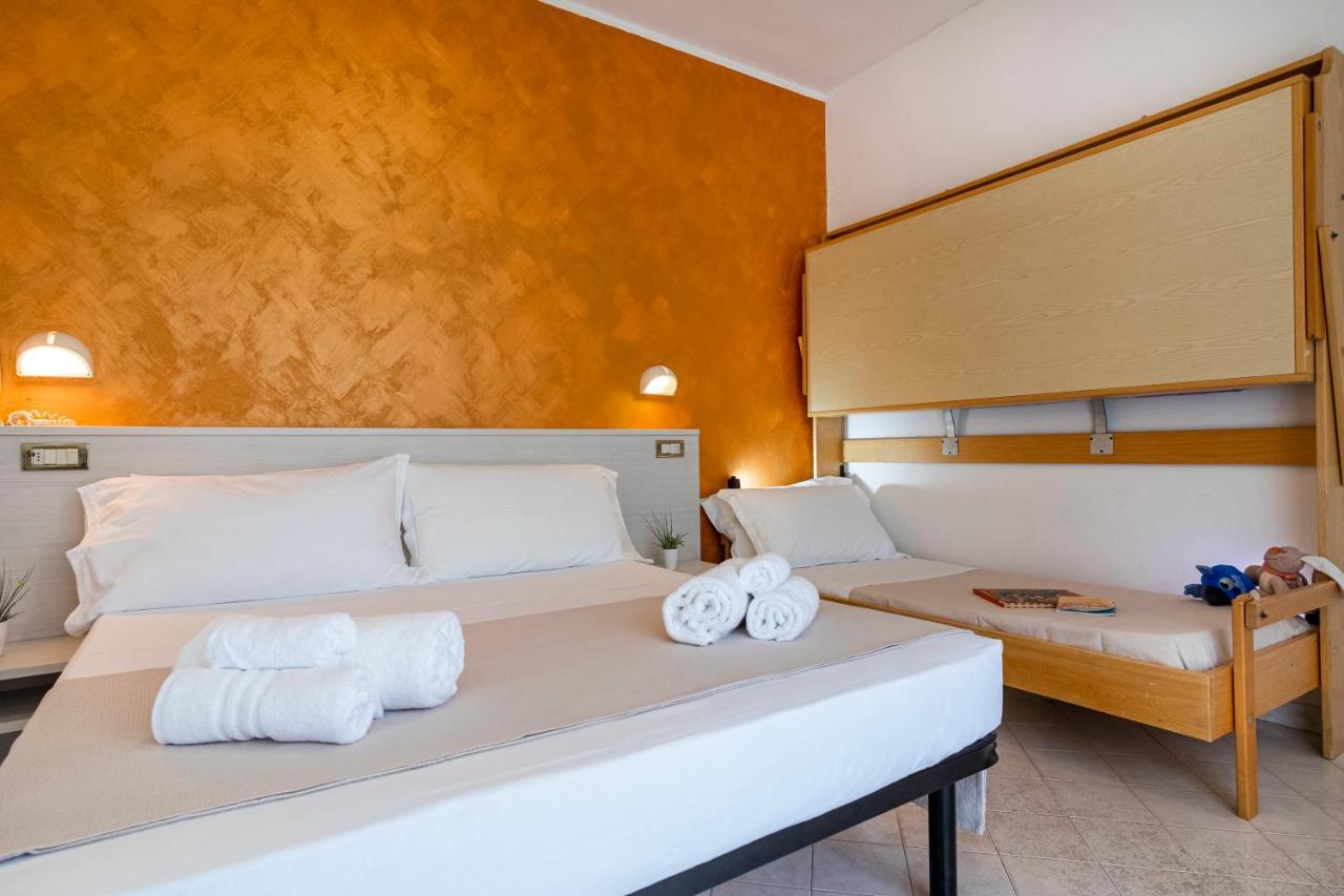 Hotel Tre Rose Riccione Exteriör bild